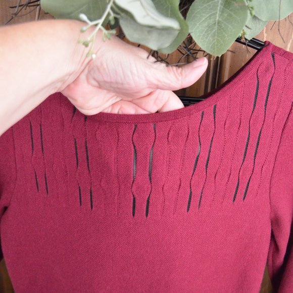 Nic & Zoe Burgundy Illusion Twirl Knit Sweater Dress Womens Size XS Bell Sleeves - Picture 6 of 15